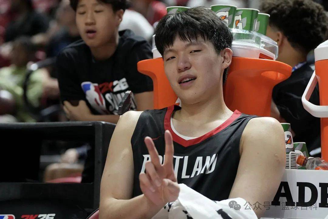 kaiyun-突发！杨瀚森即将回国！利拉德和NBA状元高度评价杨瀚森！