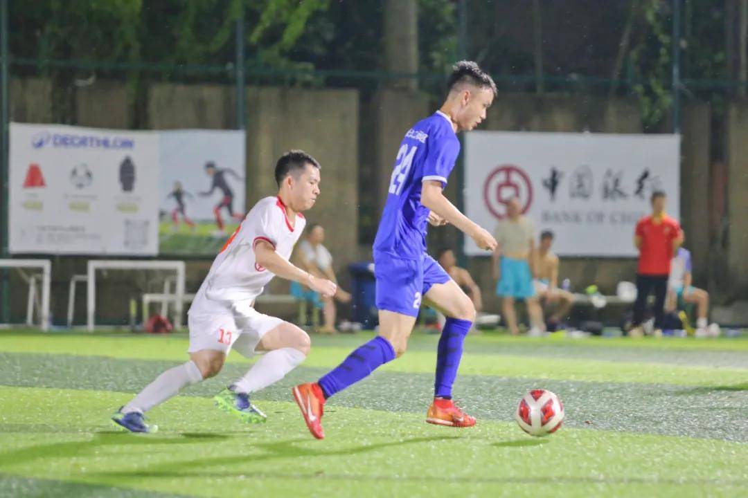 神仙球+神剧情！中山社区杯足球赛复刻世界杯“上帝之手”名局