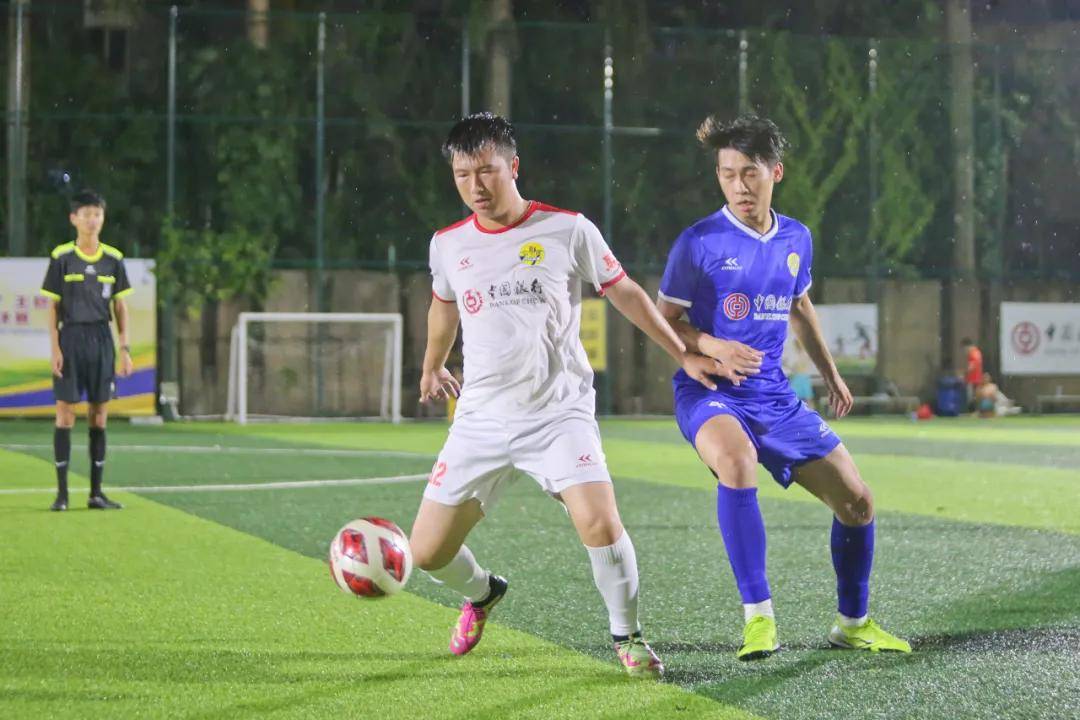 神仙球+神剧情！中山社区杯足球赛复刻世界杯“上帝之手”名局