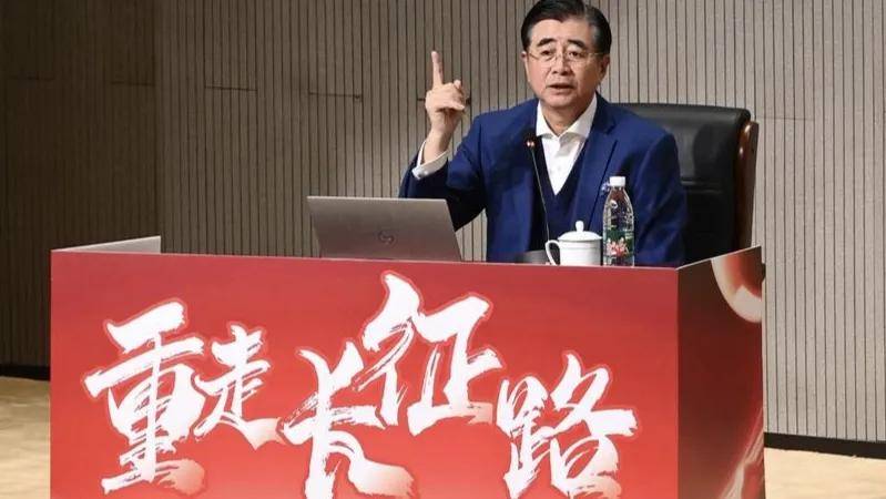二次足球反腐再次18人获刑，仅仅是中国足球冰冻三尺的局部