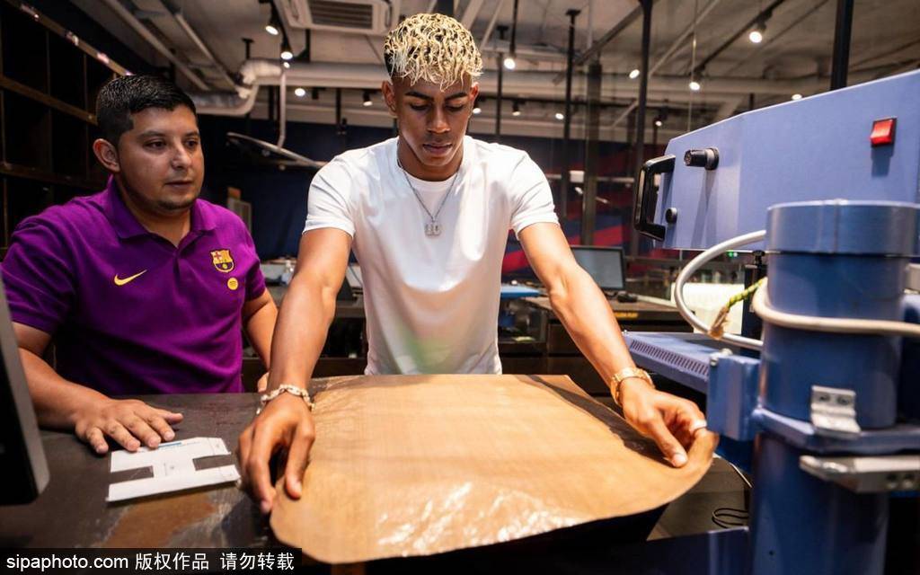 开云体育app-莱万特VS巴萨：VIP体验如何改变球迷观赛模式？