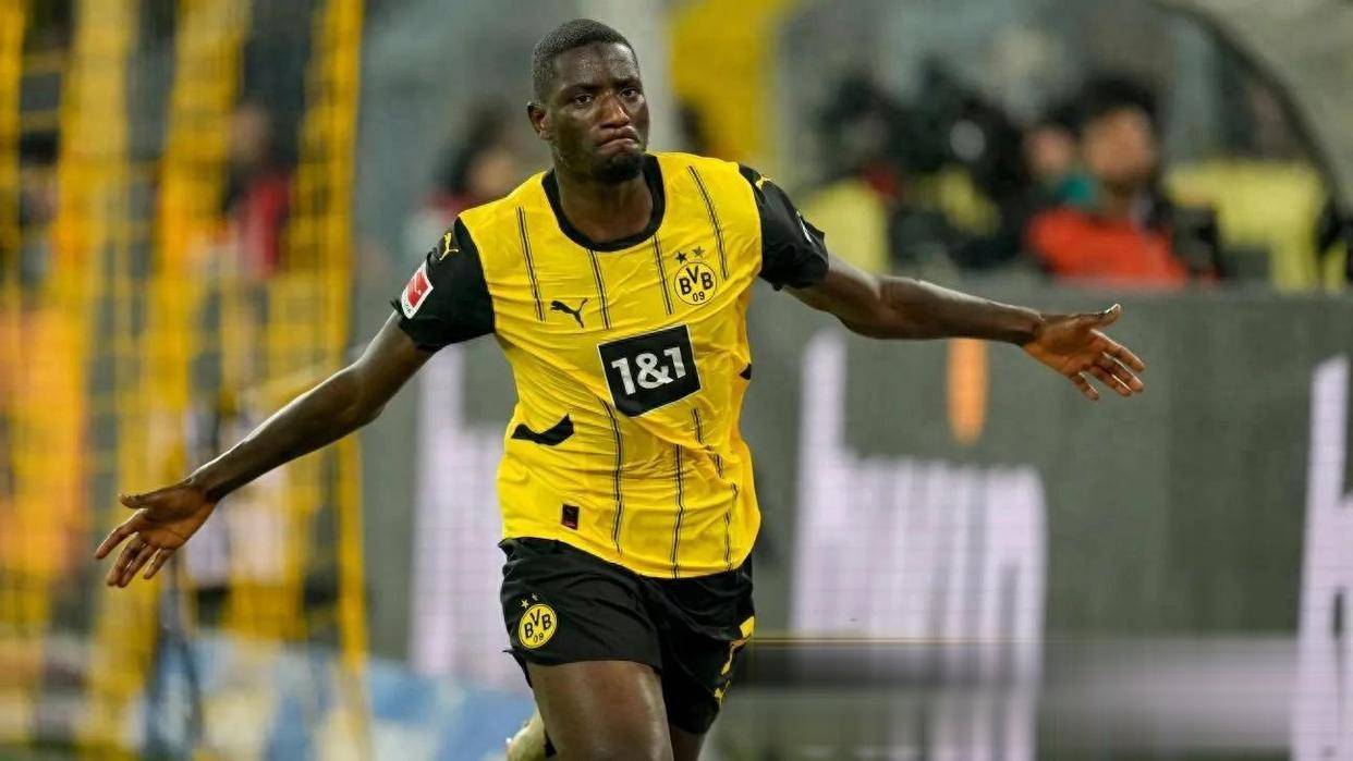 德甲:关键头球+精彩传中,多特蒙德,2-1,圣保利