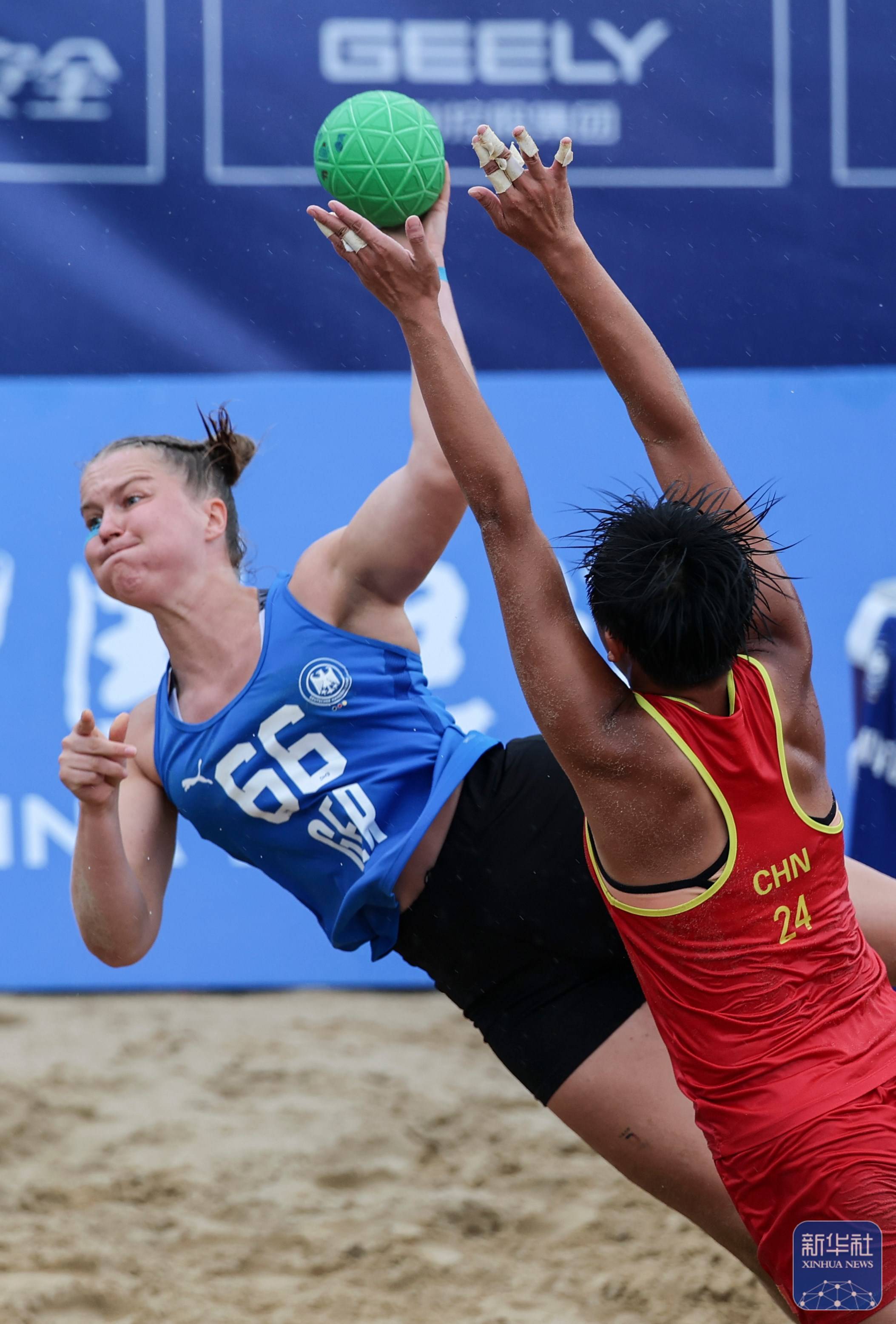 成都世运会丨沙滩手球女子四分之一决赛:中国队不敌德国队