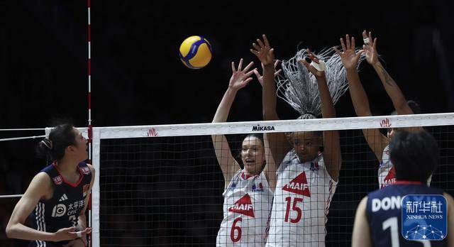 世界女排联赛(中国北京站):中国队胜法国队