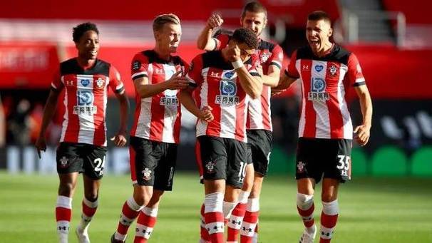 德甲激战:奥格斯堡主场发力,柏林联能否客场逆袭?