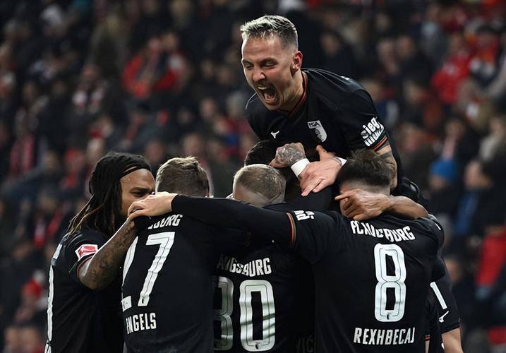 德甲关键战:奥格斯堡主场捍卫尊严,柏林联客场寻转机