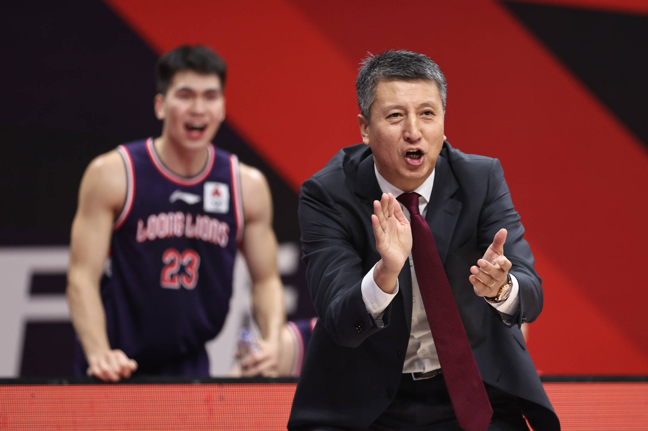 拒绝摆烂!NBA季前赛助力蜕变,广州也该醒了