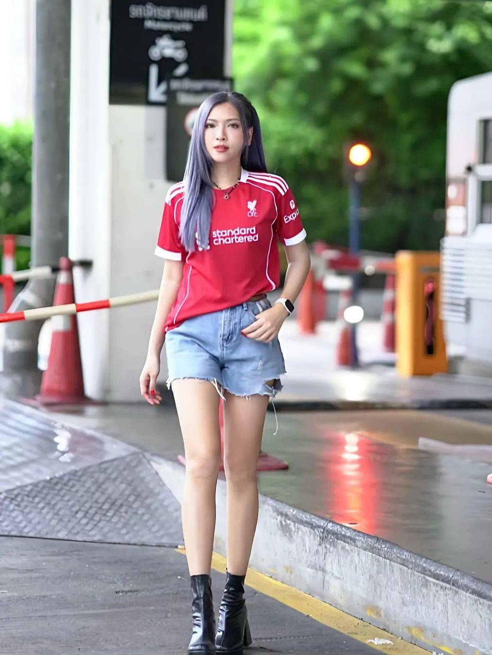 英超联赛:利物浦出师不利,伯恩茅斯后防重组