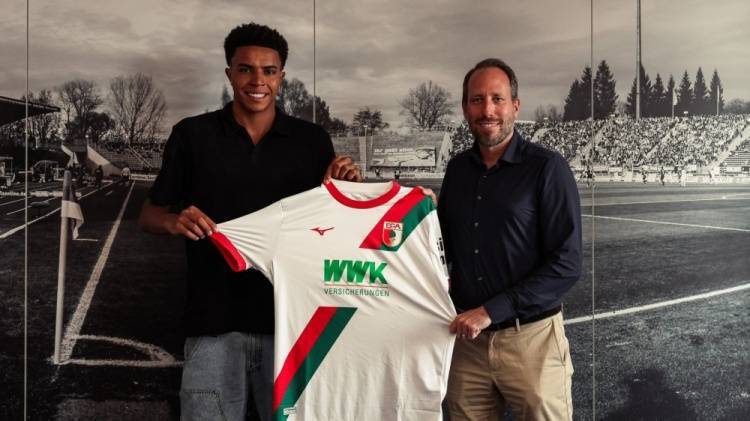 开云体育-官方：奥格斯堡与18岁青训中卫班克斯续约至2029年