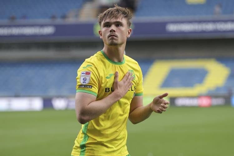 天空：英冠升班马雷克斯汉姆接近800万镑签曼城中卫道尔