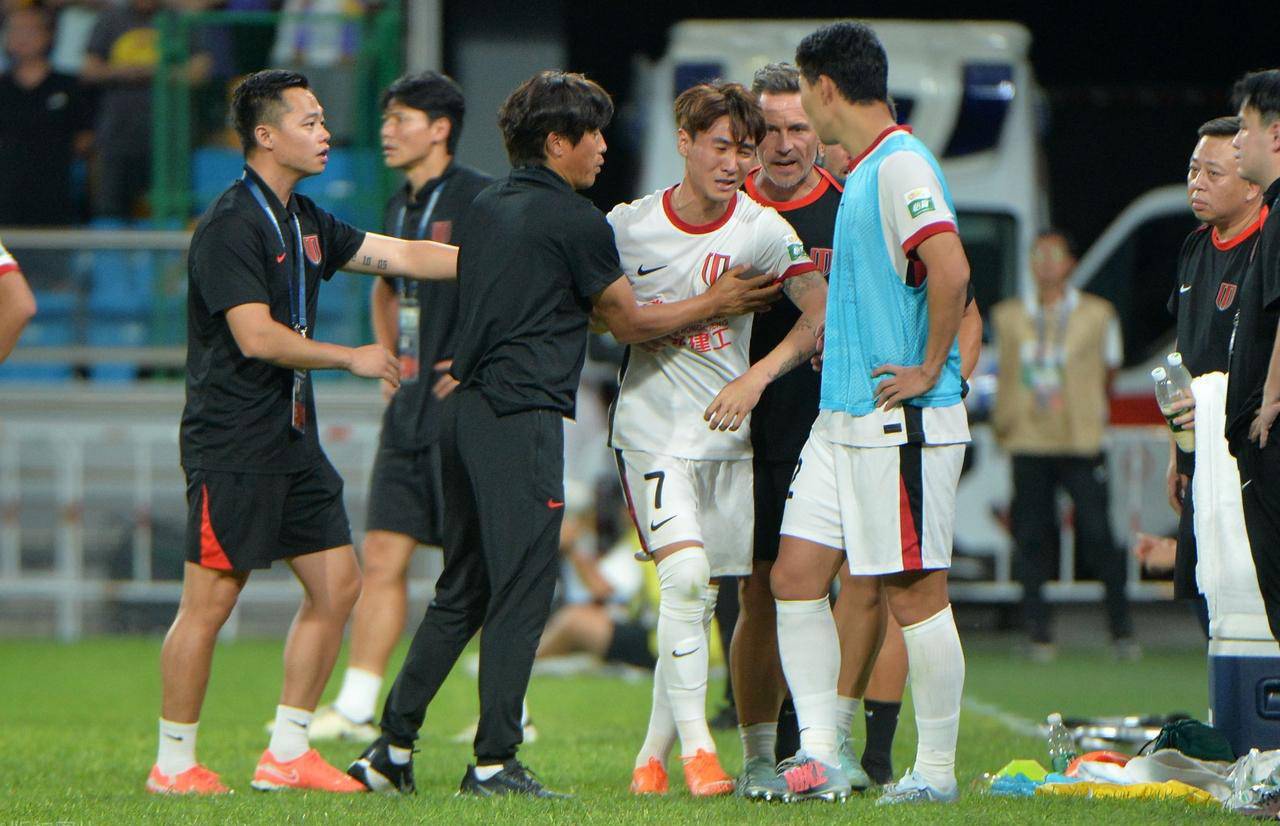 今晚!国乒为国足+中超让路,CCTV5直播足协杯成都蓉城VS河南,韦世豪等出战