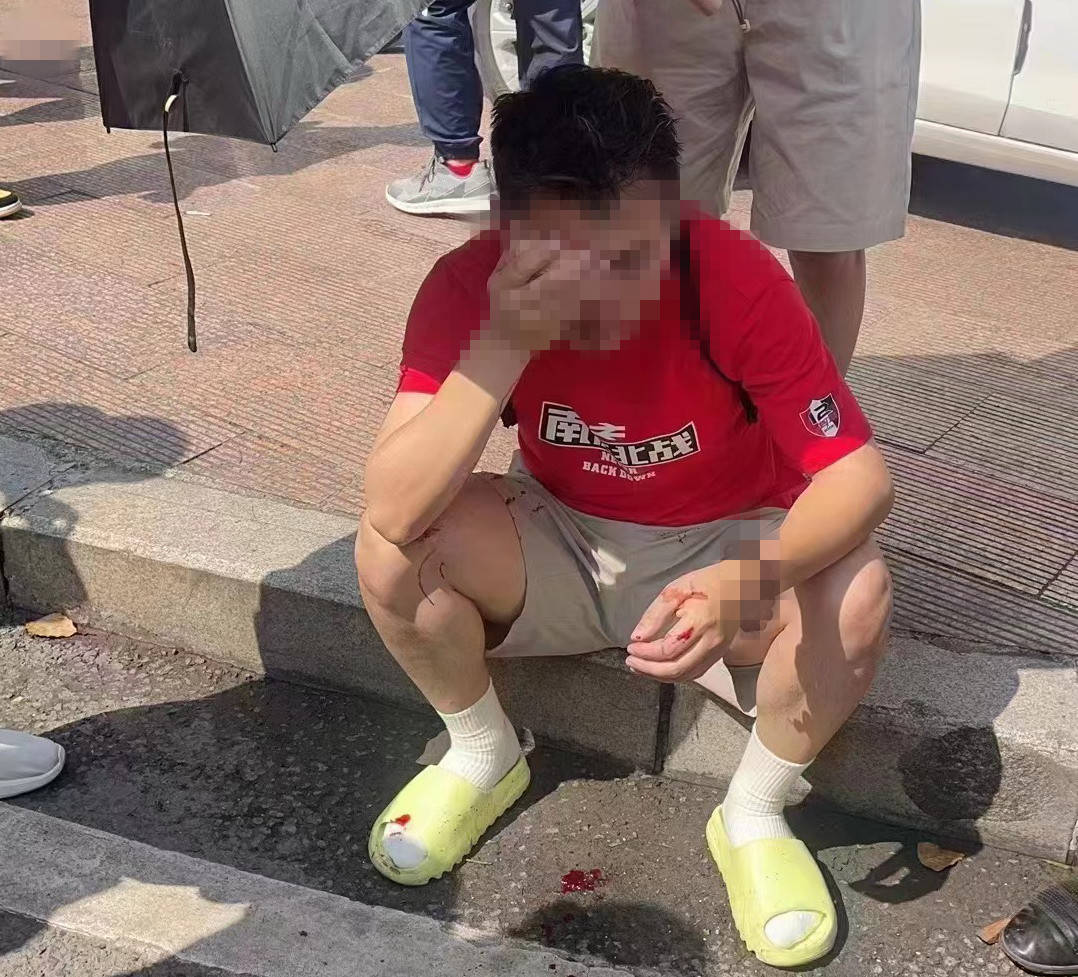 今晚!国乒为国足+中超让路,CCTV5直播足协杯成都蓉城VS河南,韦世豪等出战