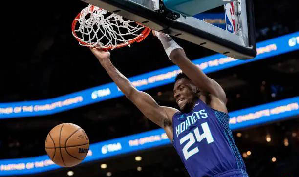 开云体育-米勒被认为是夏洛特黄蜂未来的关键