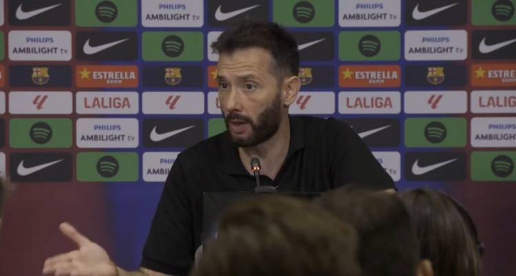 开云体育-6球惨败巴萨！瓦伦西亚主帅：我的战术安排没奏效，要负最大责任